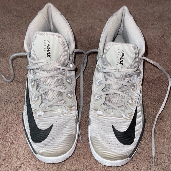 Nike Other - Nike airmax audacity 2016